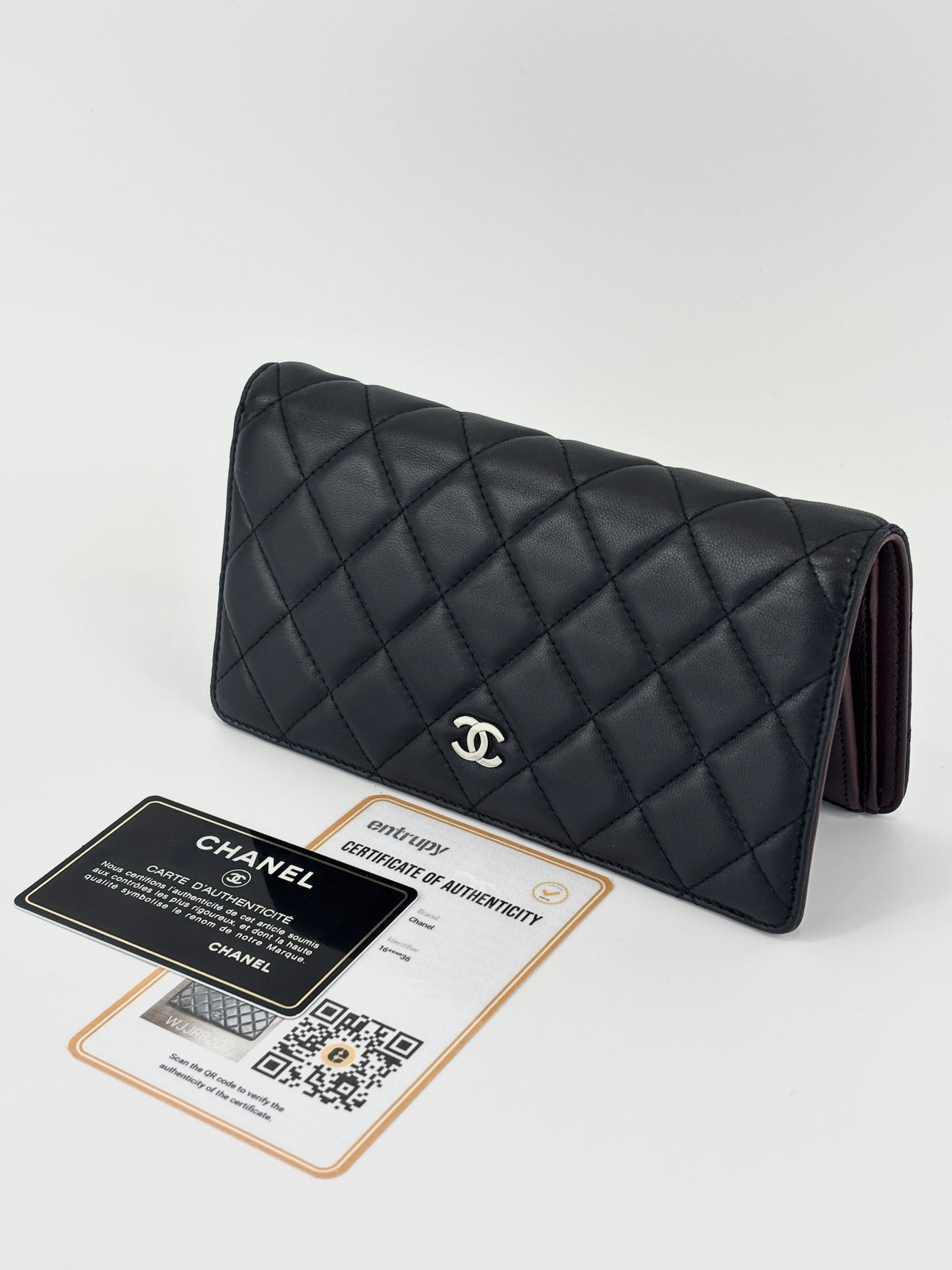 Chanel Bi-fold Yen Wallet in Black Lambskin SHW - Glampot