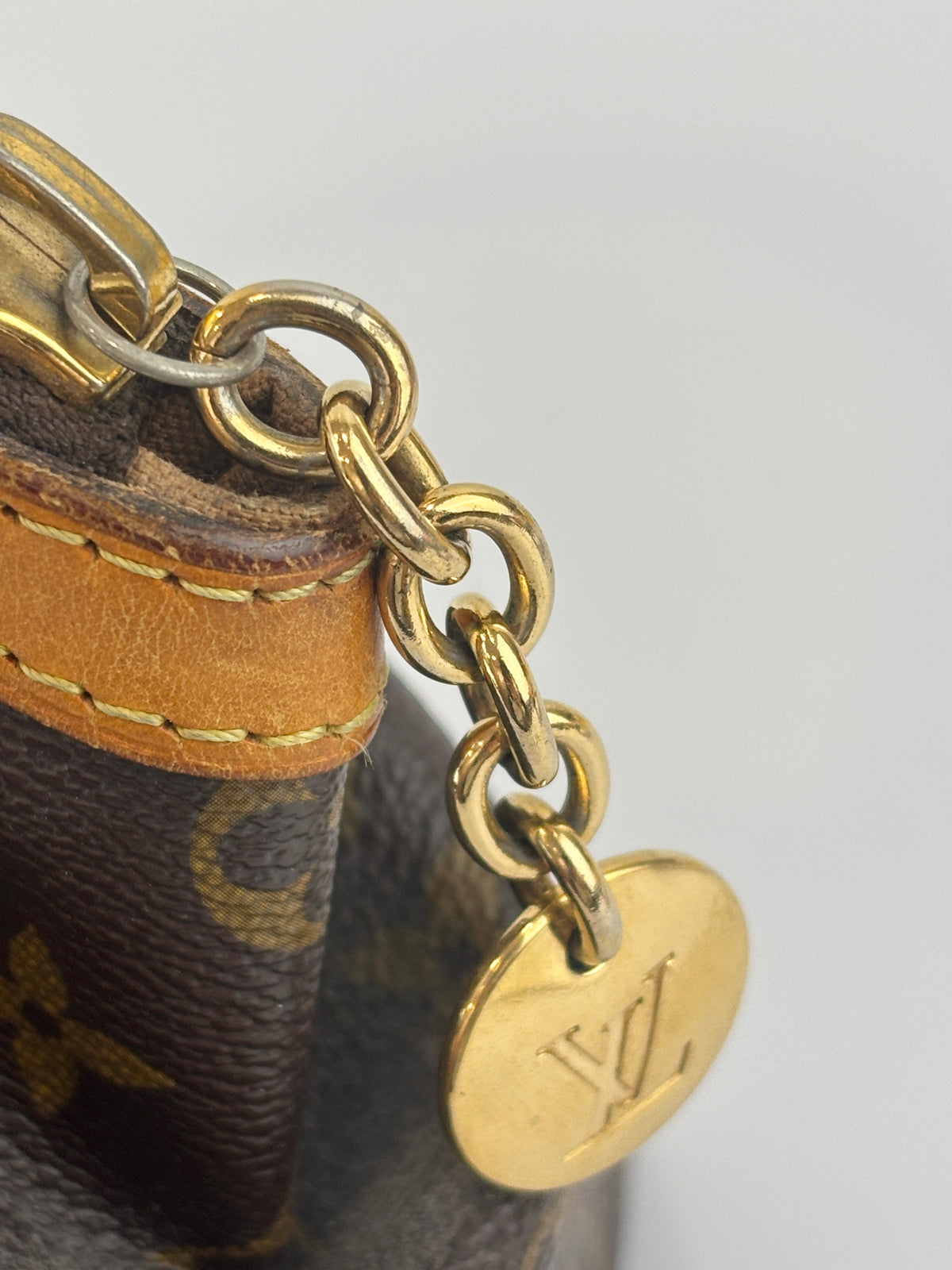 Louis Vuitton Tivoli PM Monogram Canvas - Glampot