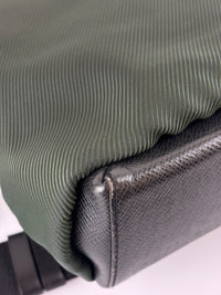 Black Taiga Leather / Green Beluga Messenger Bag - Glampot