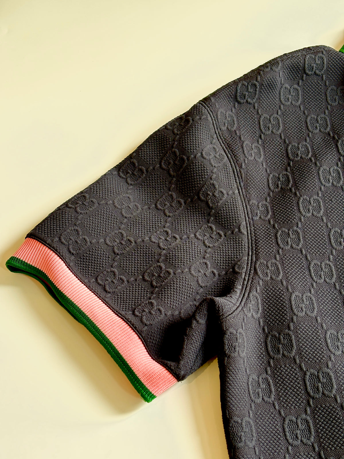 768579 GG Detail Jacquard Polo Shirt with Pink / Green Collar Size M - Glampot