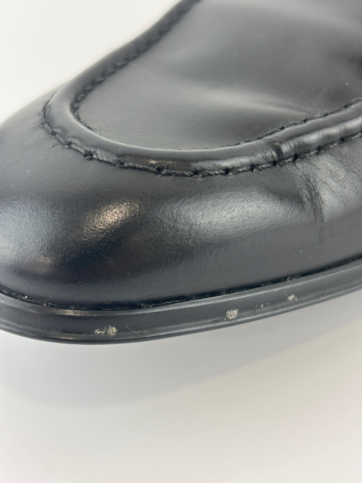 Salvatore Ferragamo Black Leather Loafers - Glampot
