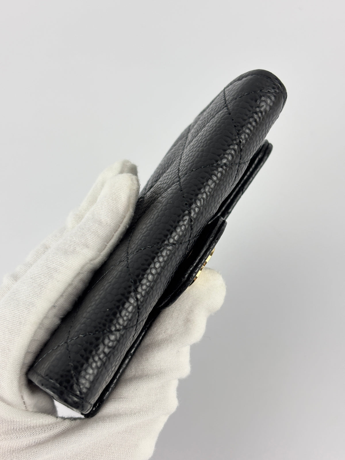 AP0212 Classic Flap Card Holder in Black Caviar GHW - Glampot