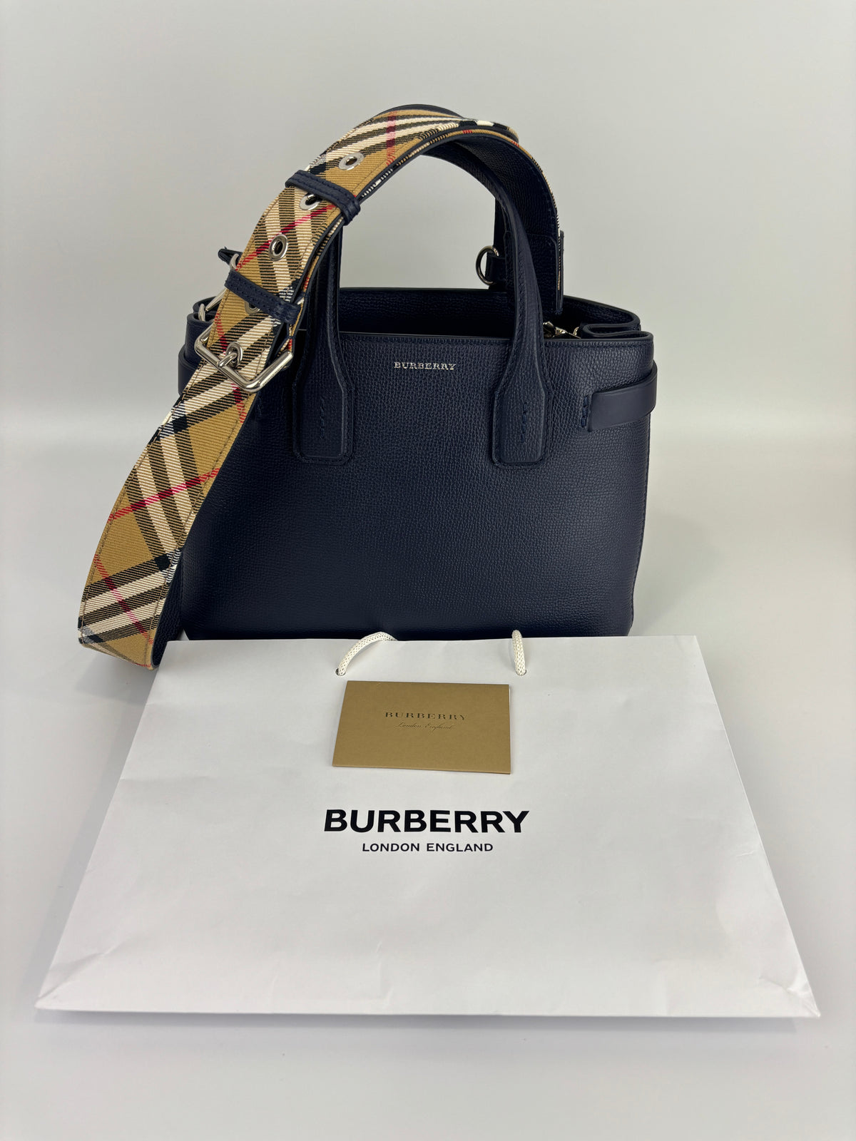 Small Banner Tote in Navy Blue - Glampot