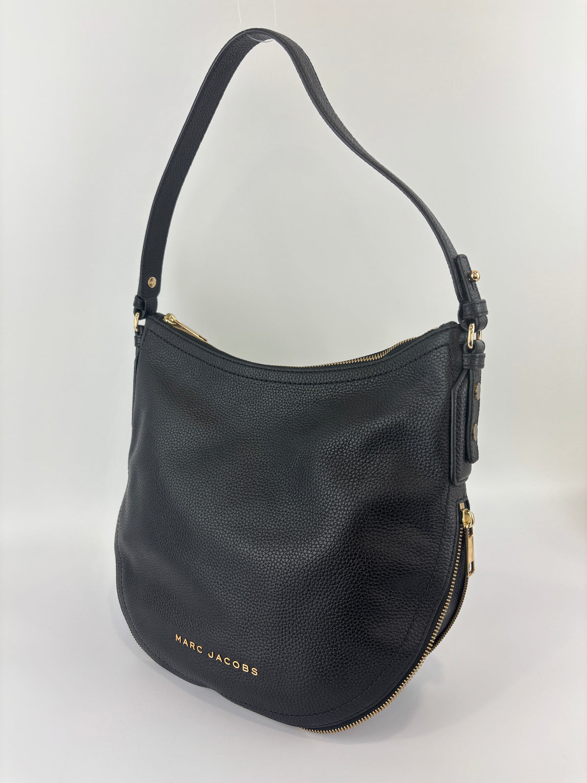 Marc Jacobs Groove Shoulder Bag in Black - Glampot