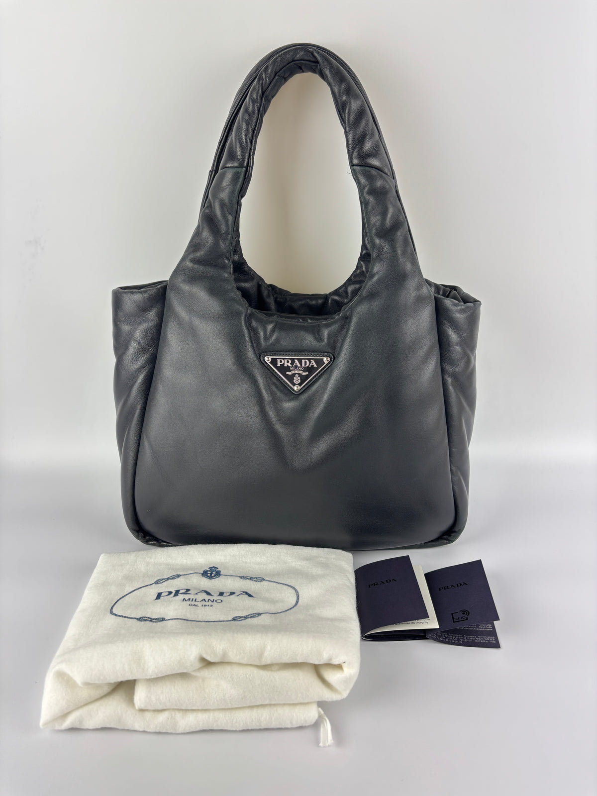 1BG413 Medium Padded Soft Nappa Leather Bag Black - Glampot