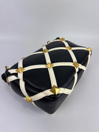 Roman Stud Chain Bag Black / White - Glampot