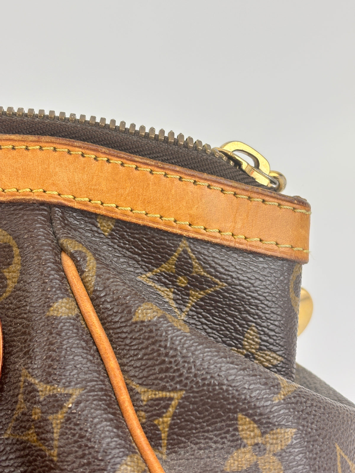 Louis Vuitton Tivoli PM Monogram Canvas - Glampot