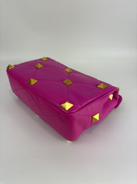 Roman Stud Medium Chain Bag Pink - Glampot