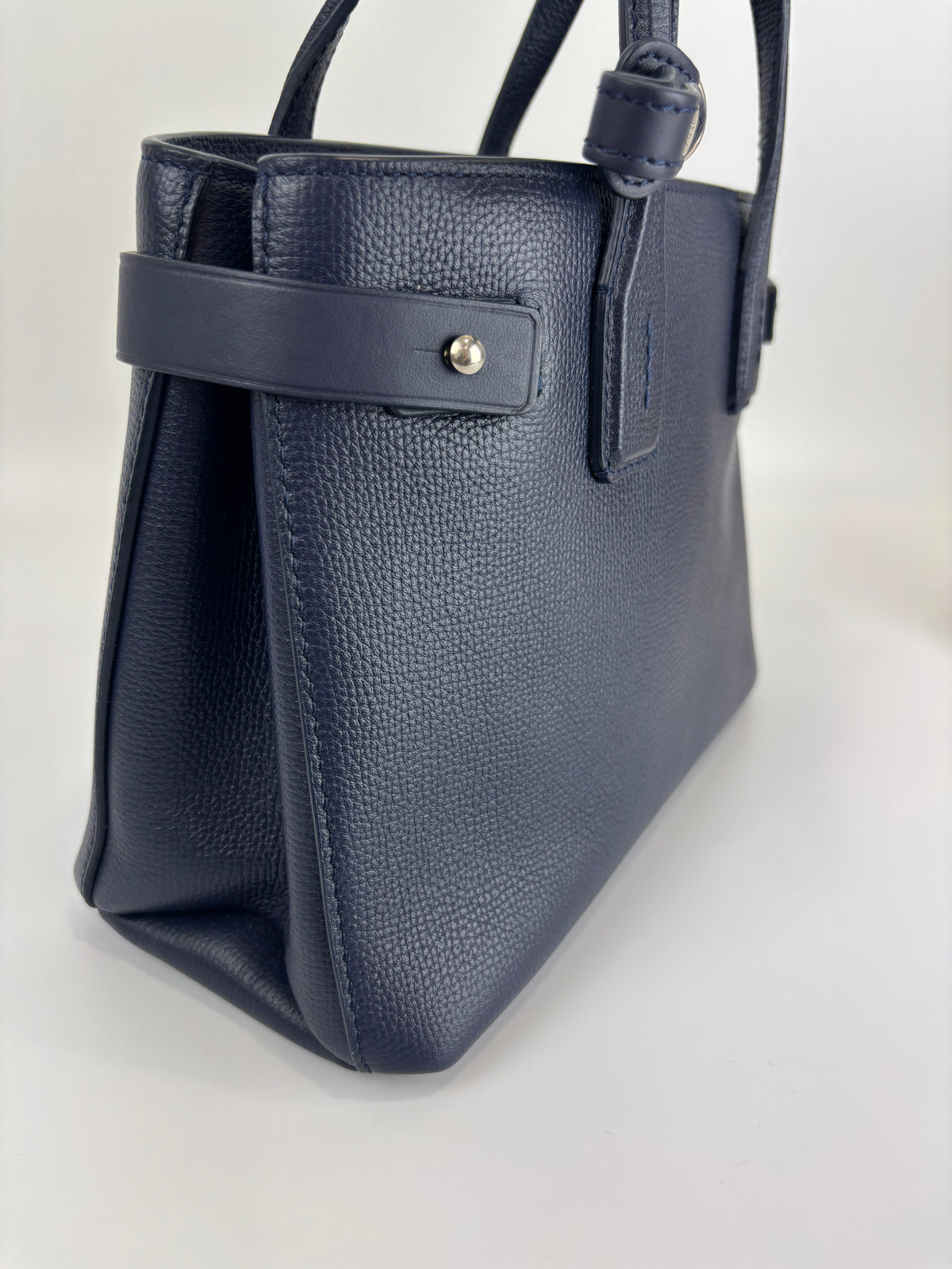 Small Banner Tote in Navy Blue - Glampot