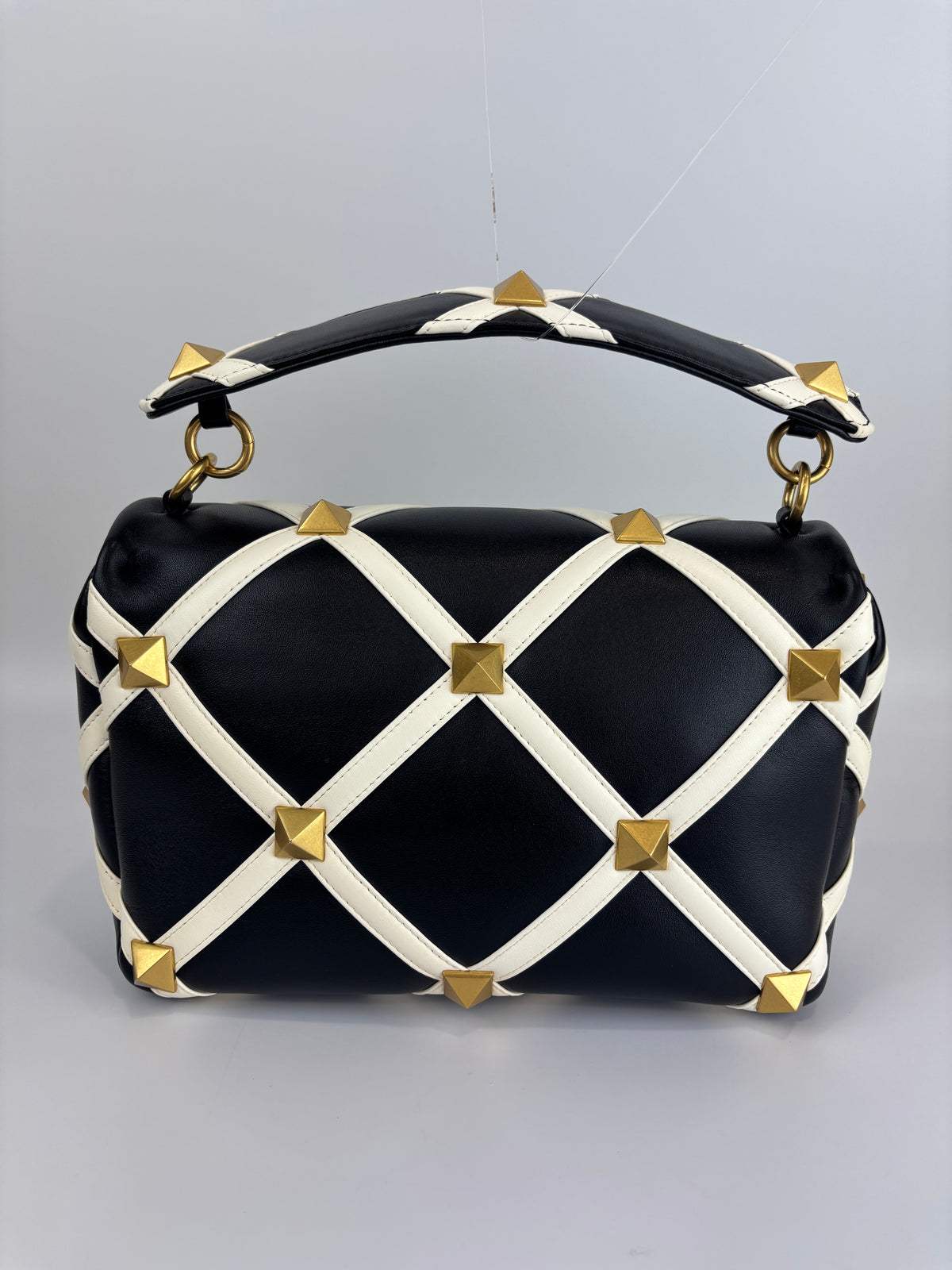 Roman Stud Chain Bag Black / White - Glampot