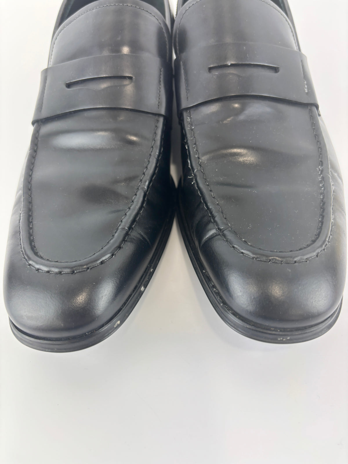 Salvatore Ferragamo Black Leather Loafers - Glampot