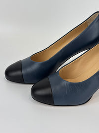 Navy Blue Leather Cap Toe Pumps Size 37.5 - Glampot