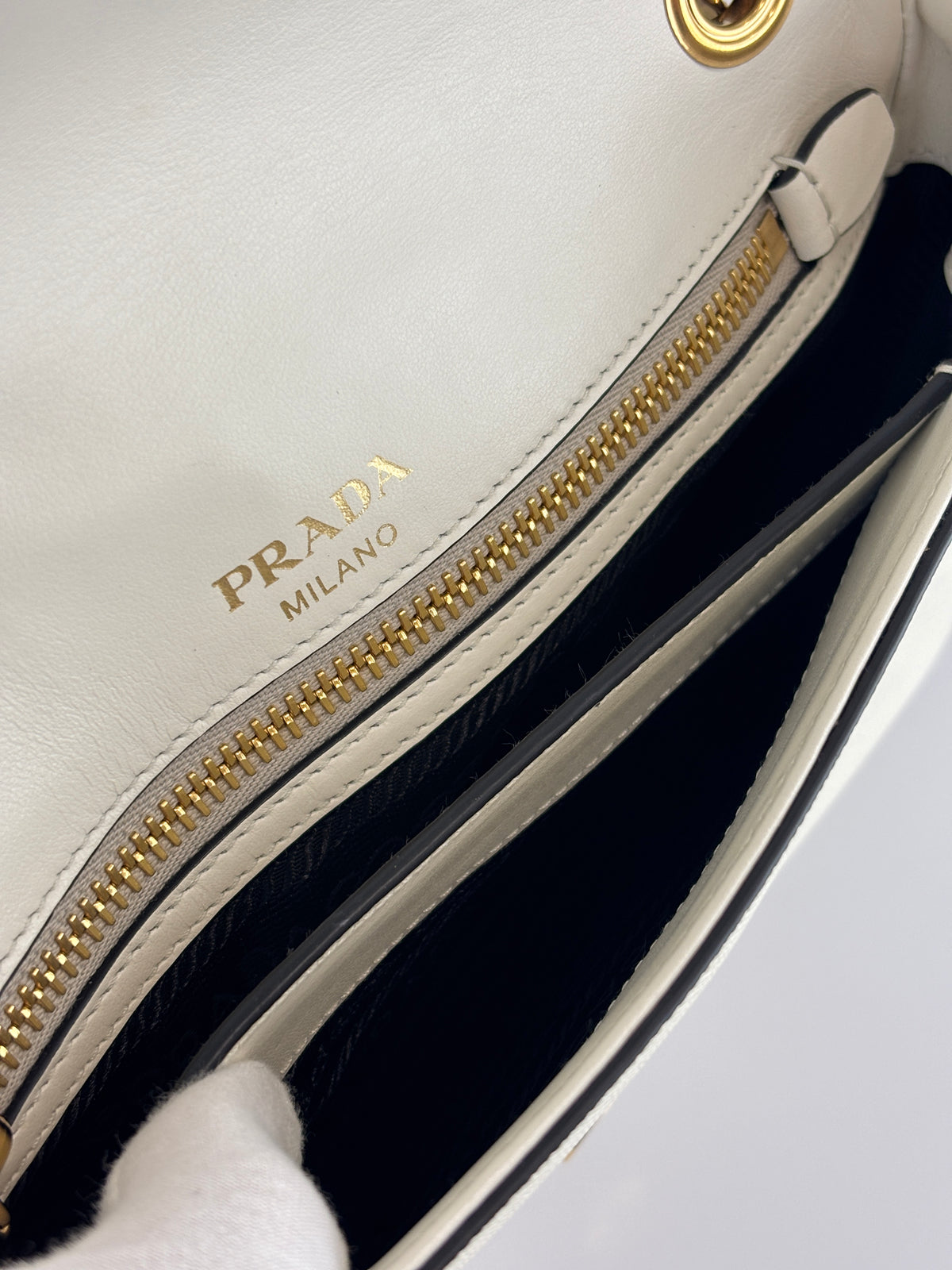 1BD1963 Bianco Saffiano Flap Shoulder Bag - Glampot
