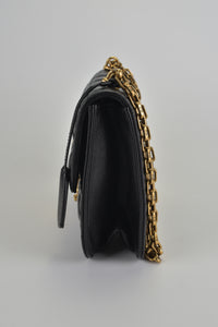 Beg Flap Penagih dengan Rantai Gelongsor dalam Kulit Domba Hitam &amp; Rantai Emas