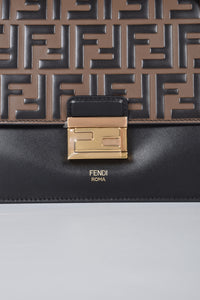 Fendi 中号 Kan U 黑色皮包