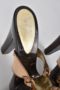 Giuseppe Zanotti 虎眼米色皮革木制坡跟鞋 尺寸：35